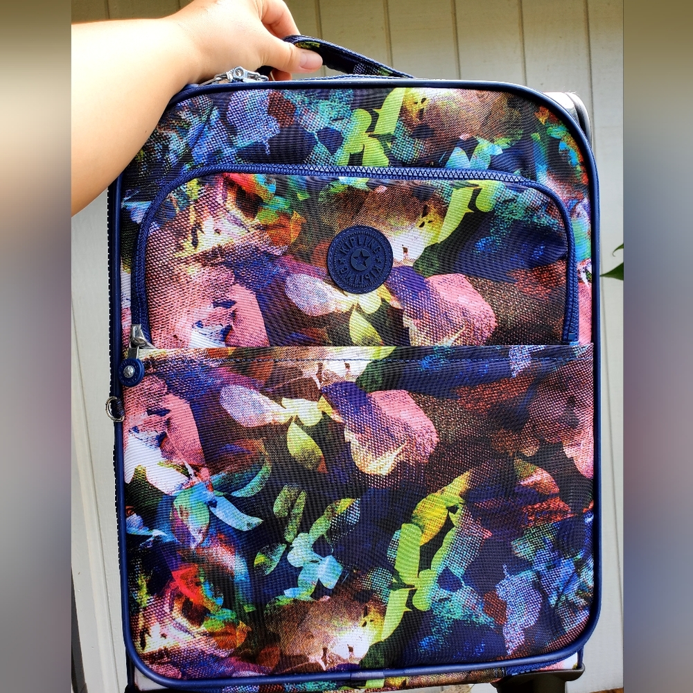Kipling Parker Carry On in Botanical Aroma
